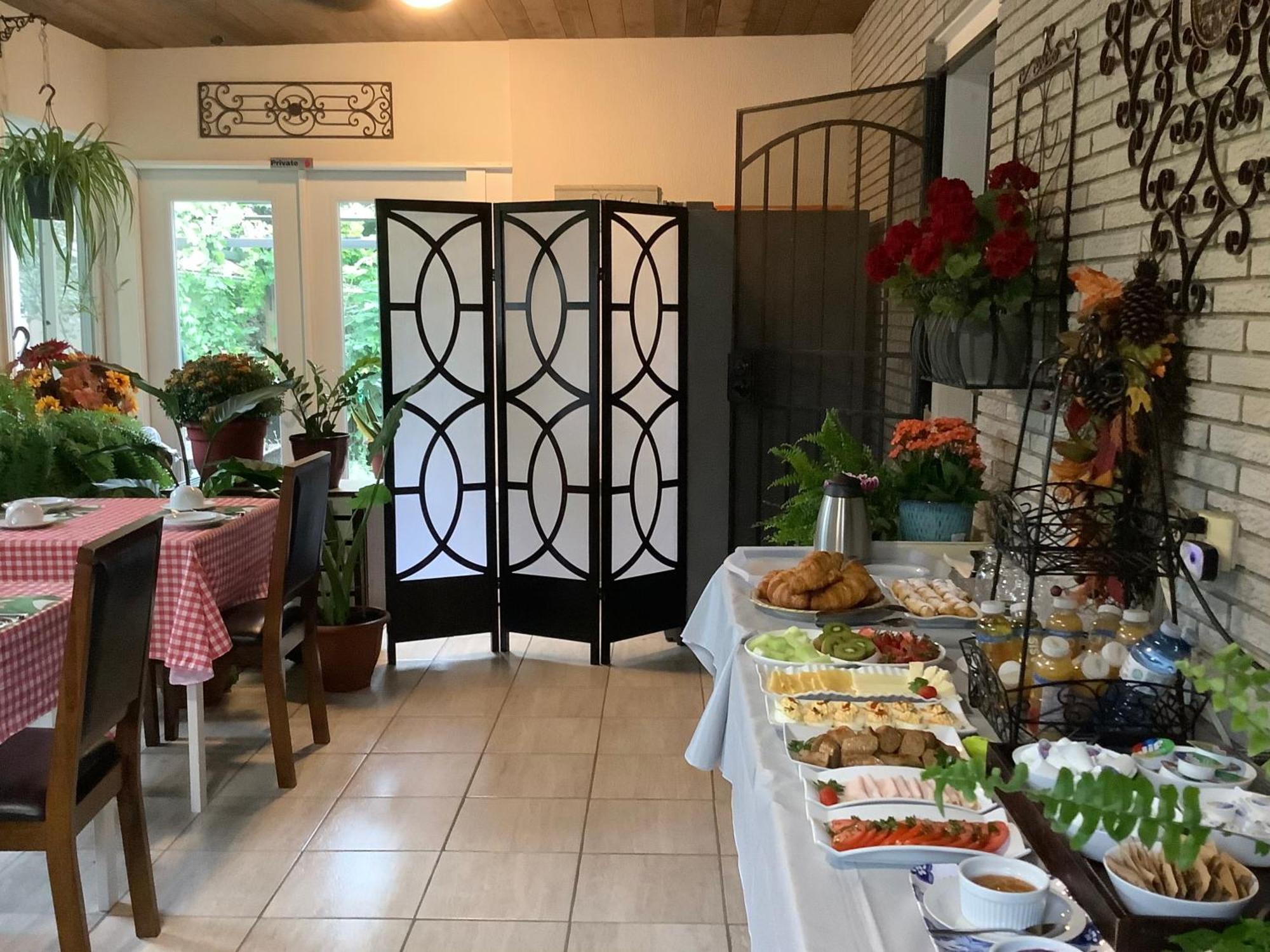 Via Veneto - Old Town Bed & Breakfast Niagara-on-the-Lake Ngoại thất bức ảnh