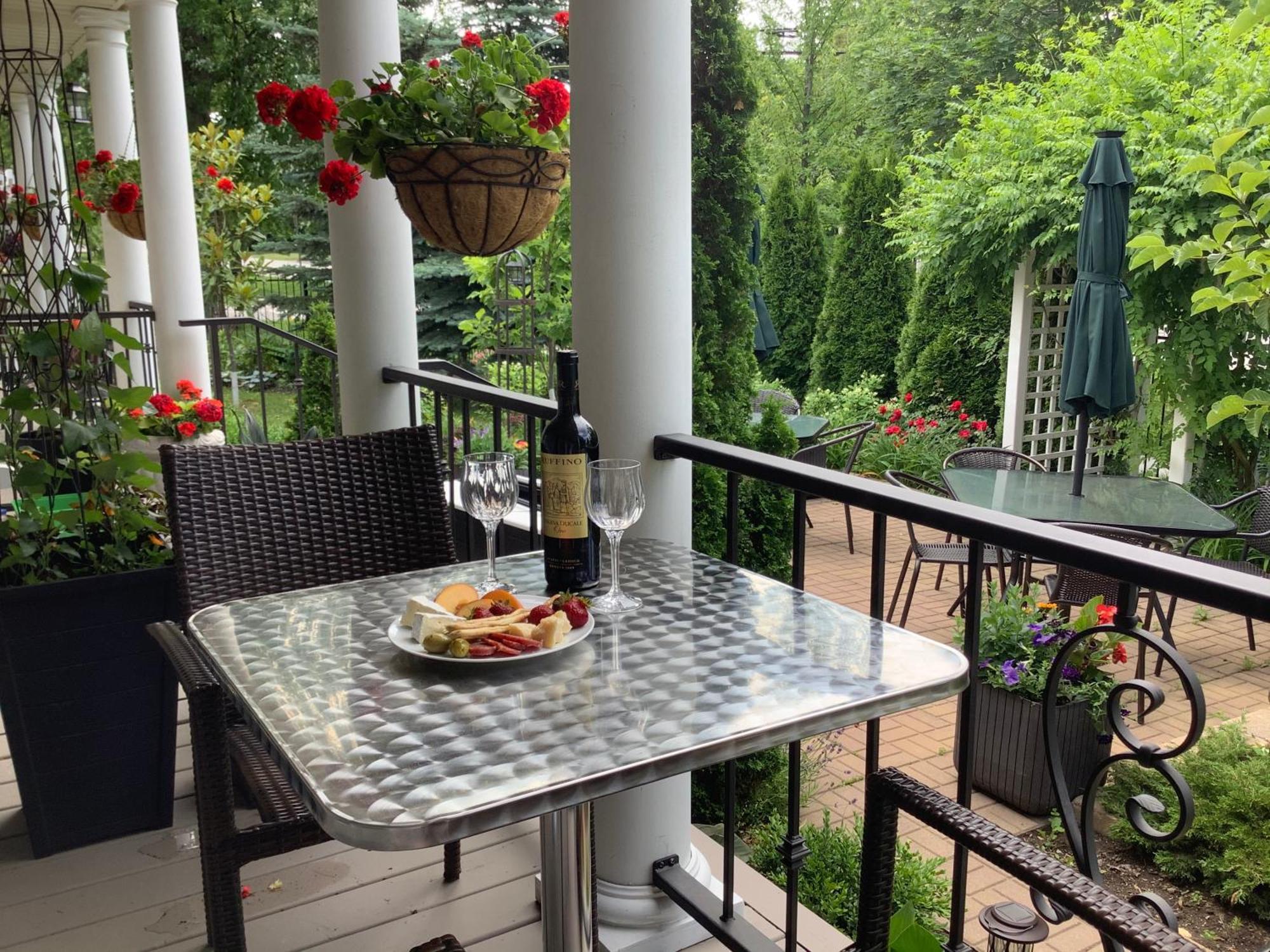 Via Veneto - Old Town Bed & Breakfast Niagara-on-the-Lake Ngoại thất bức ảnh